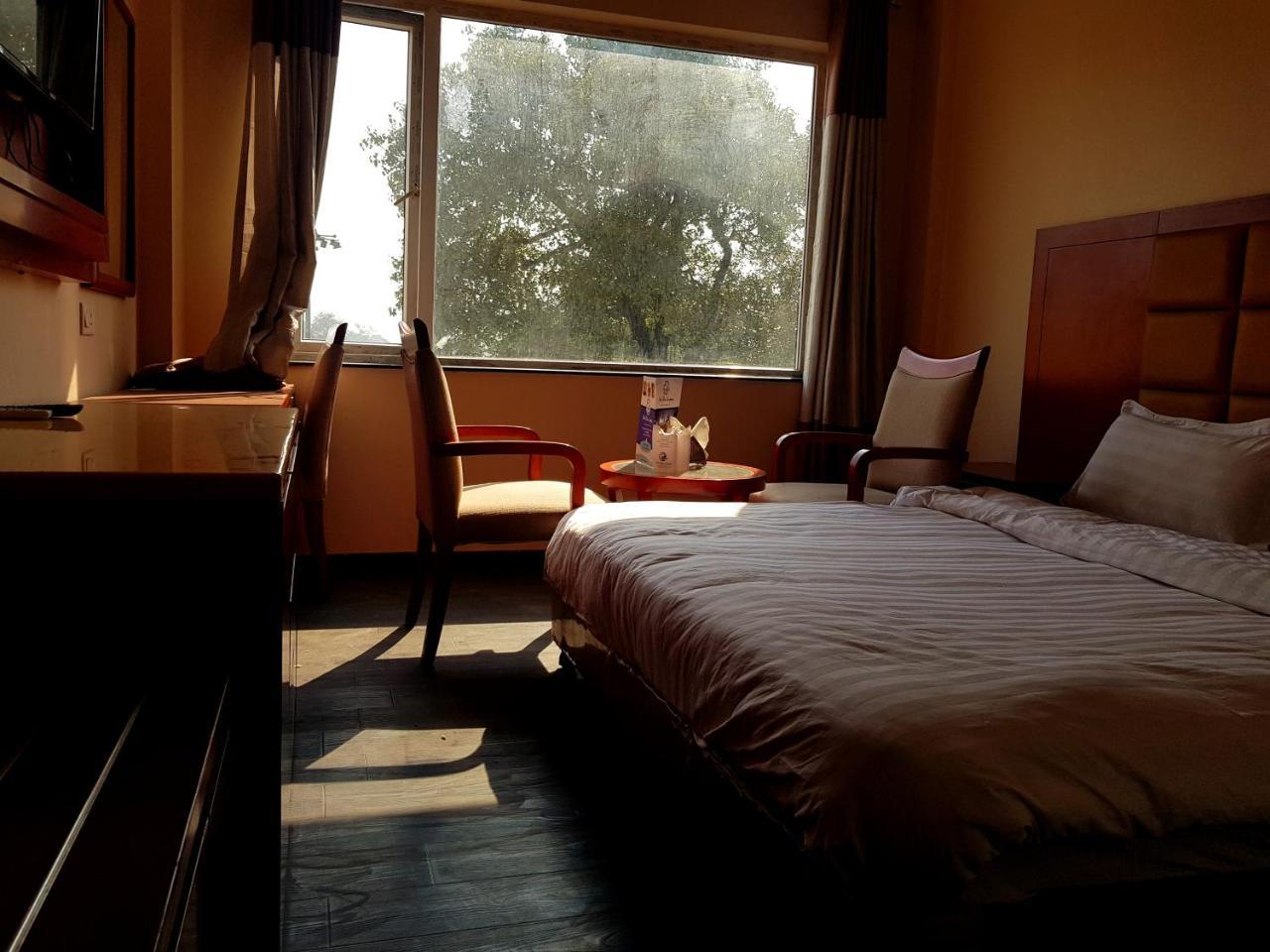 Hotel Blue Lagoon 哈里瓦 外观 照片