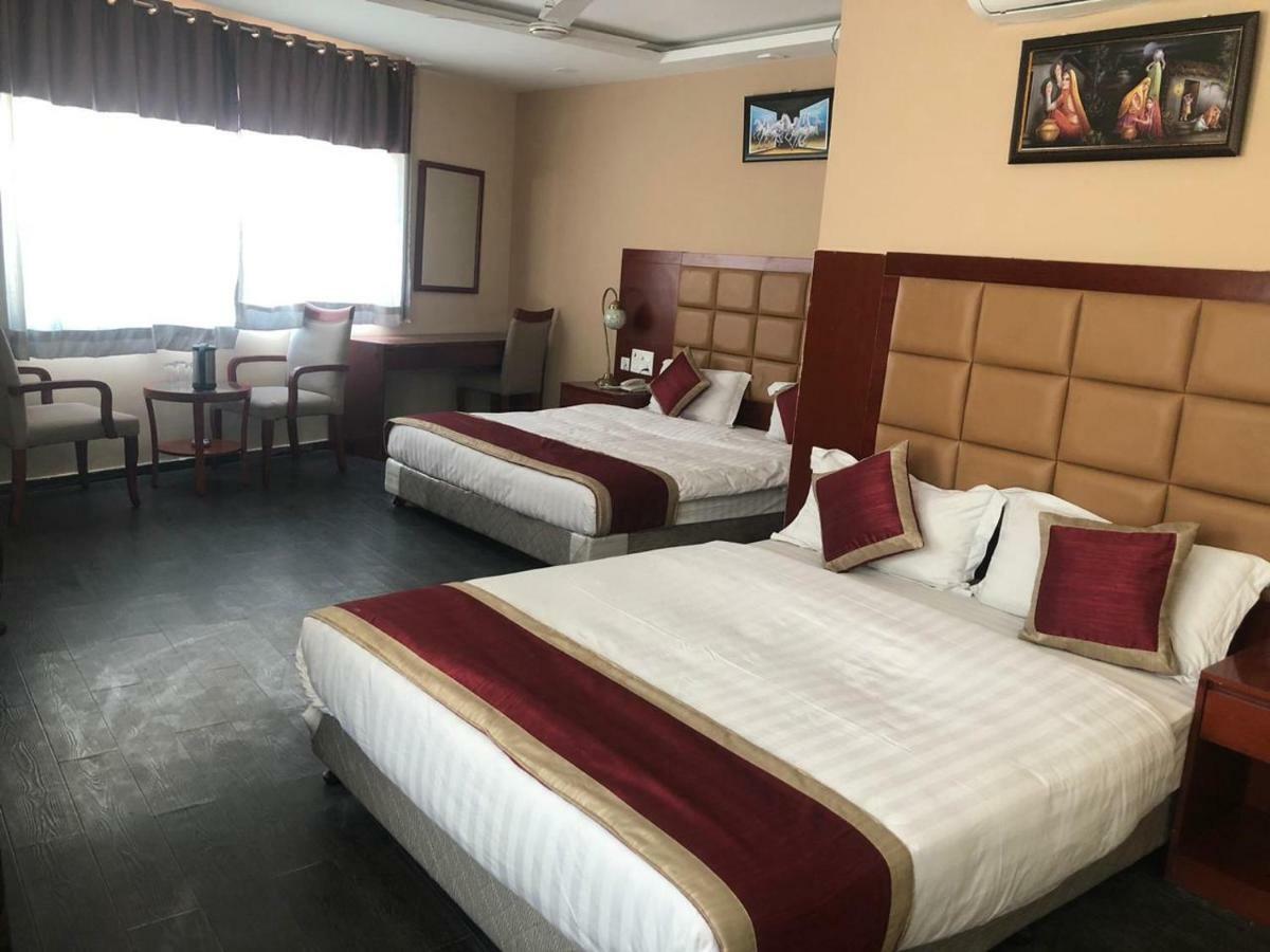 Hotel Blue Lagoon 哈里瓦 外观 照片