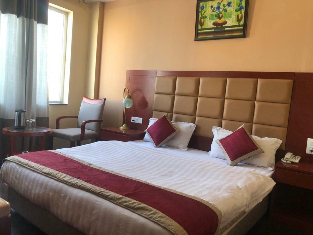 Hotel Blue Lagoon 哈里瓦 外观 照片